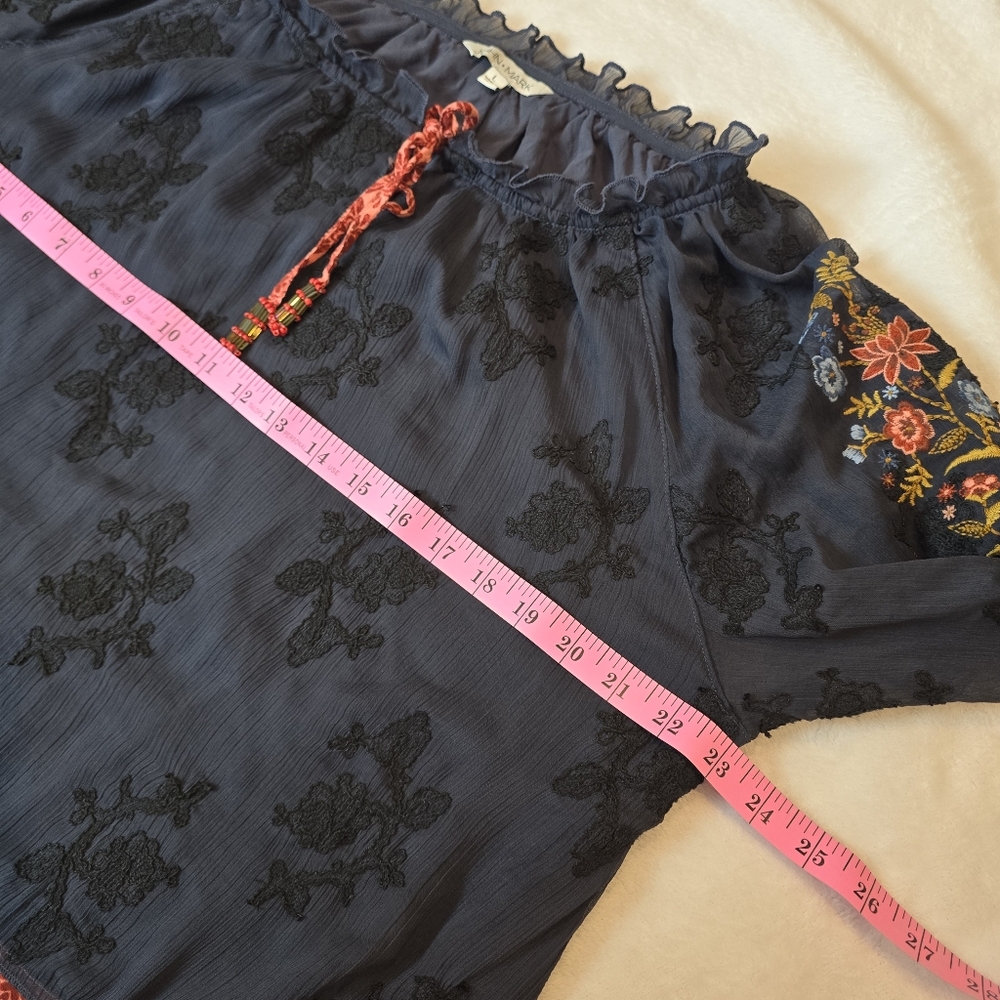 John Mark Split Neck Tunic Embroidered Sleeves Navy Size Large - Picture 8 of 13